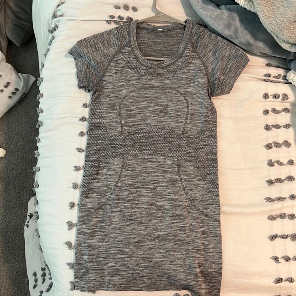 Lululemon Swiftly Tech